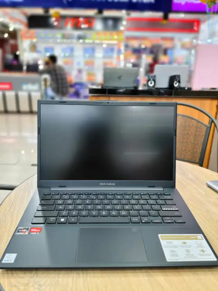 ASUA VIVOBOOK GO E1404
