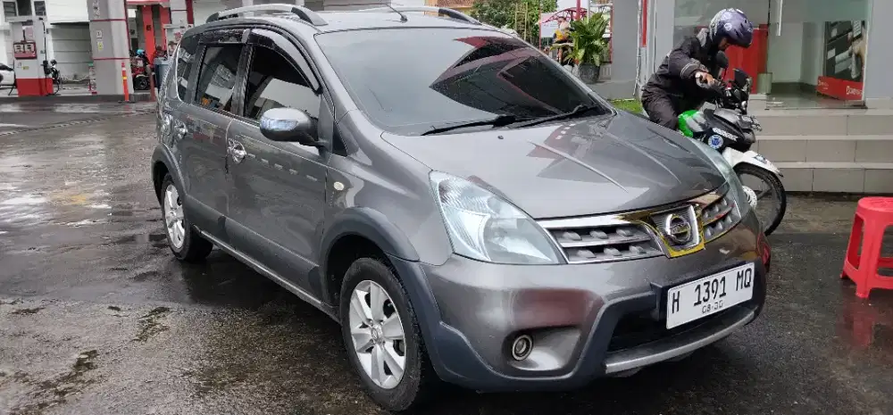 Livina X-Gear A/T 2011