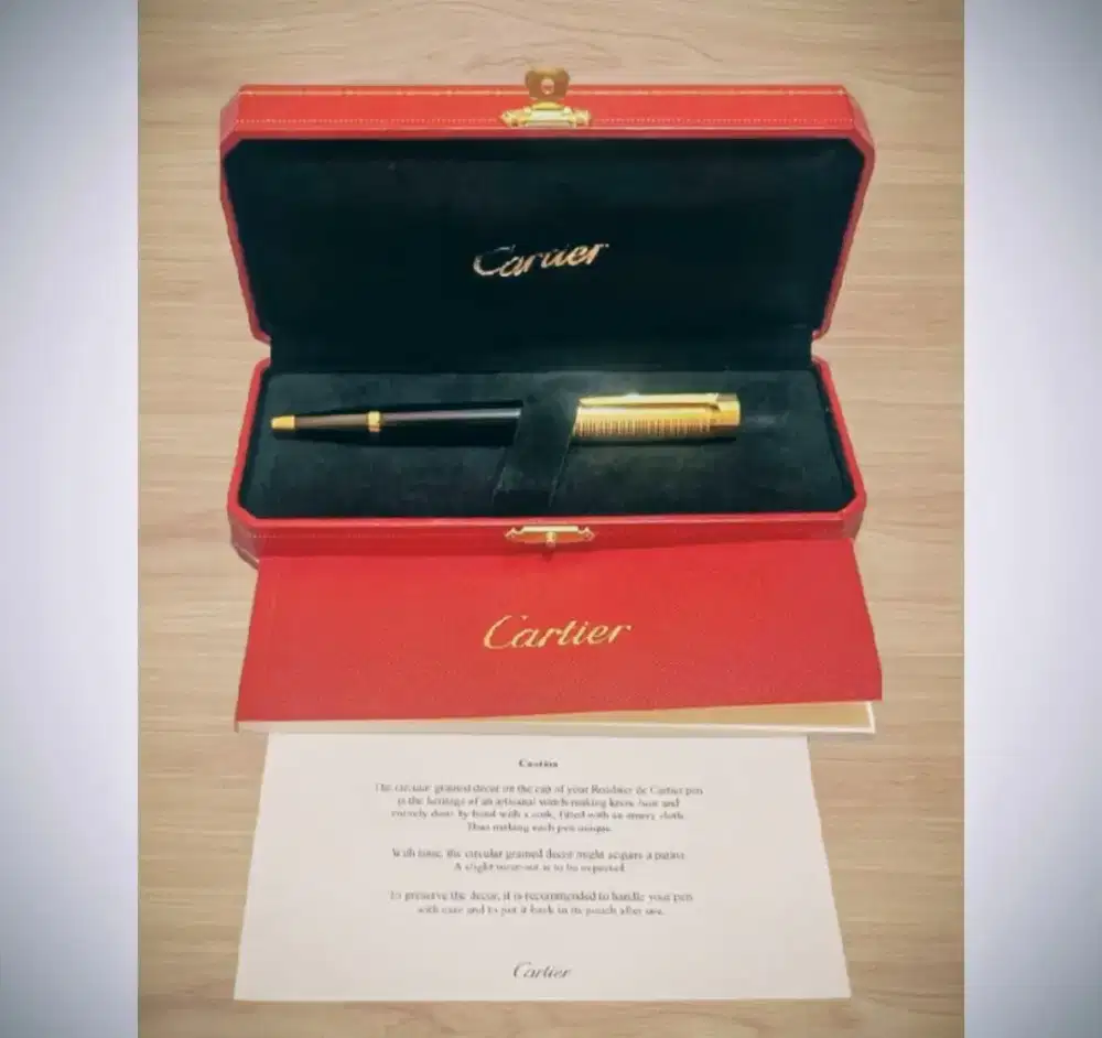 Cartier Ballpoint Pen Black Gold | Box & Booklet