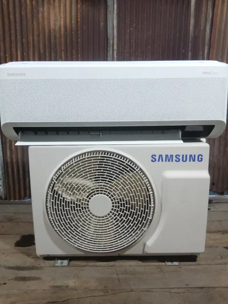 MENJUAL AC BEKAS 1/2 PK KOMPLIT