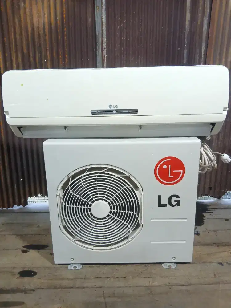 DIJUAL AC BEKAS 1/2 PK GRATIS PASANG