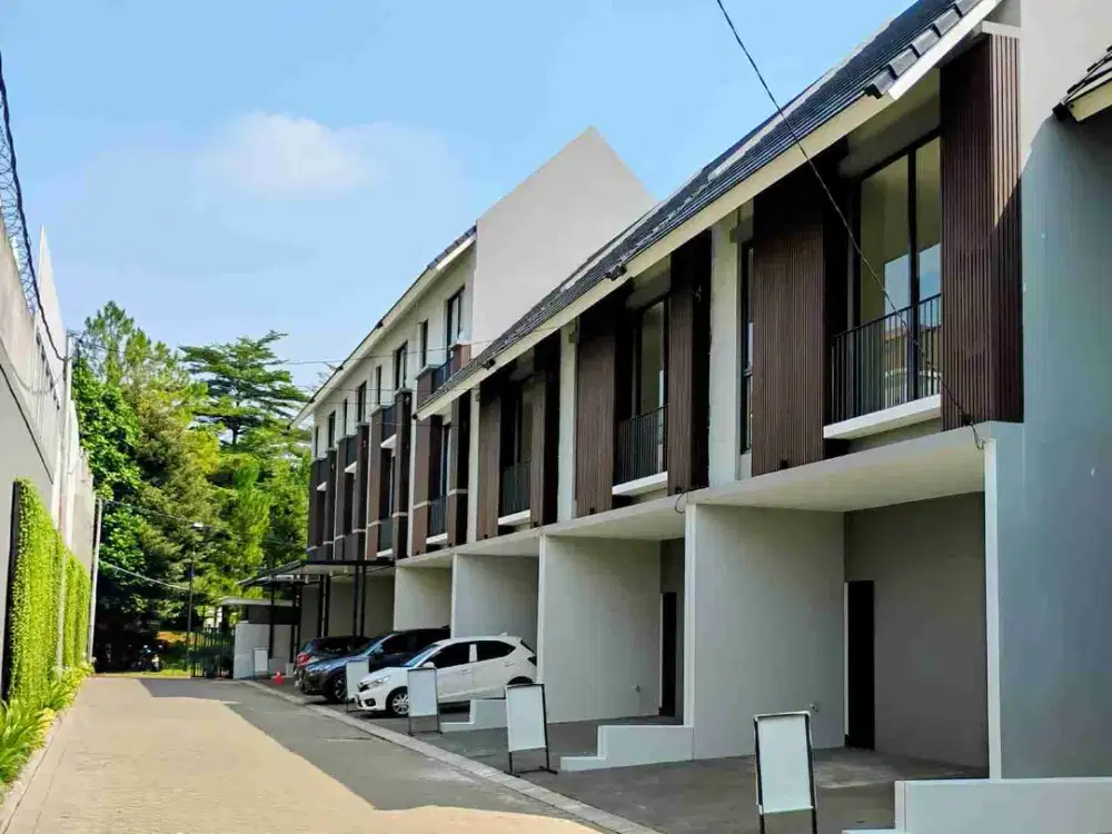 Rumah Baru Modern 2 Lantai Full Furnished Di Lebak Bulus, dekat ke St.MRT