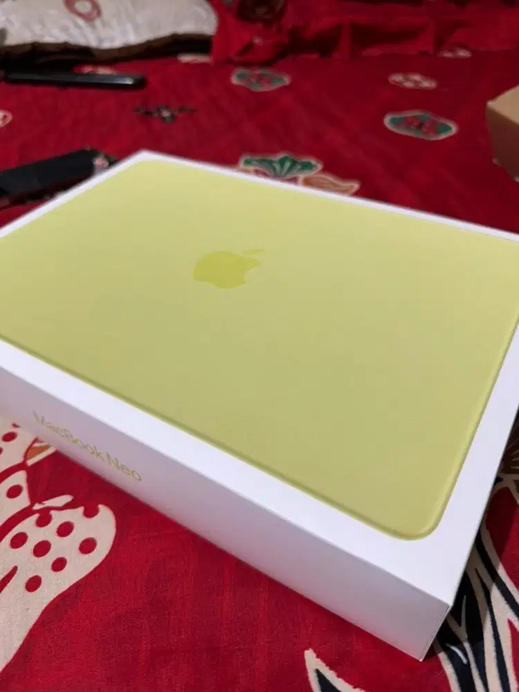 Macbook Neo 512GB (Touch ID) Citrus BNIB Resmi