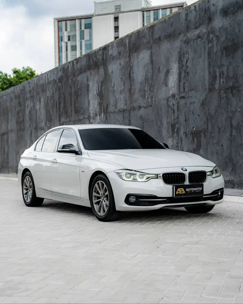 BMW 320i Sport Line F30 LCI 2016