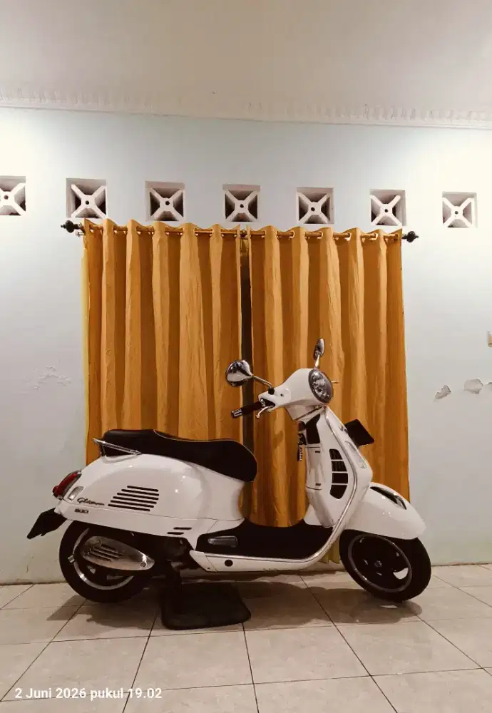 Vespa GTS 300 tahun 2018