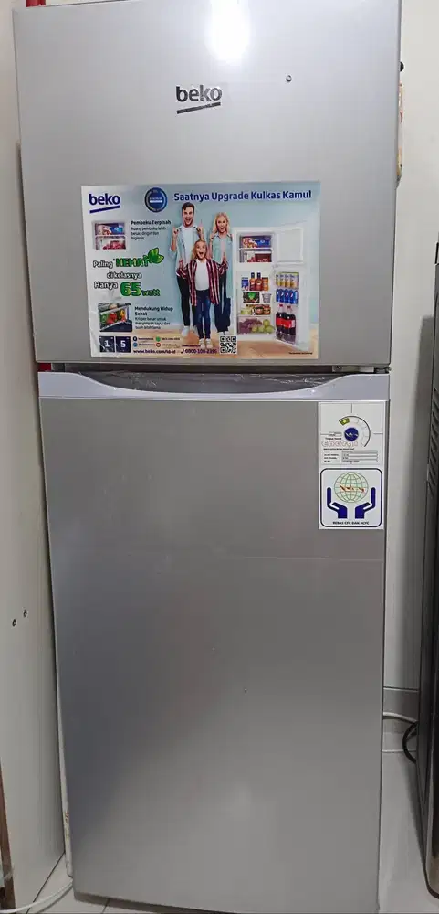 Kulkas 2 pintu merk Beko