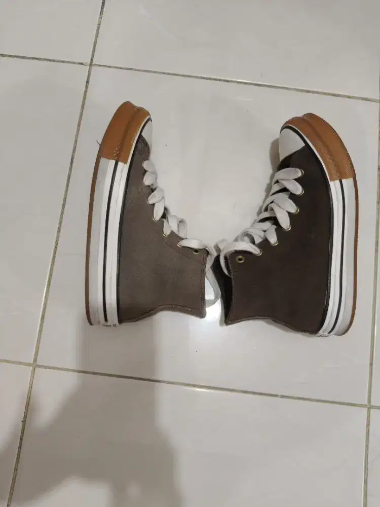Sepatu wanita Converse original