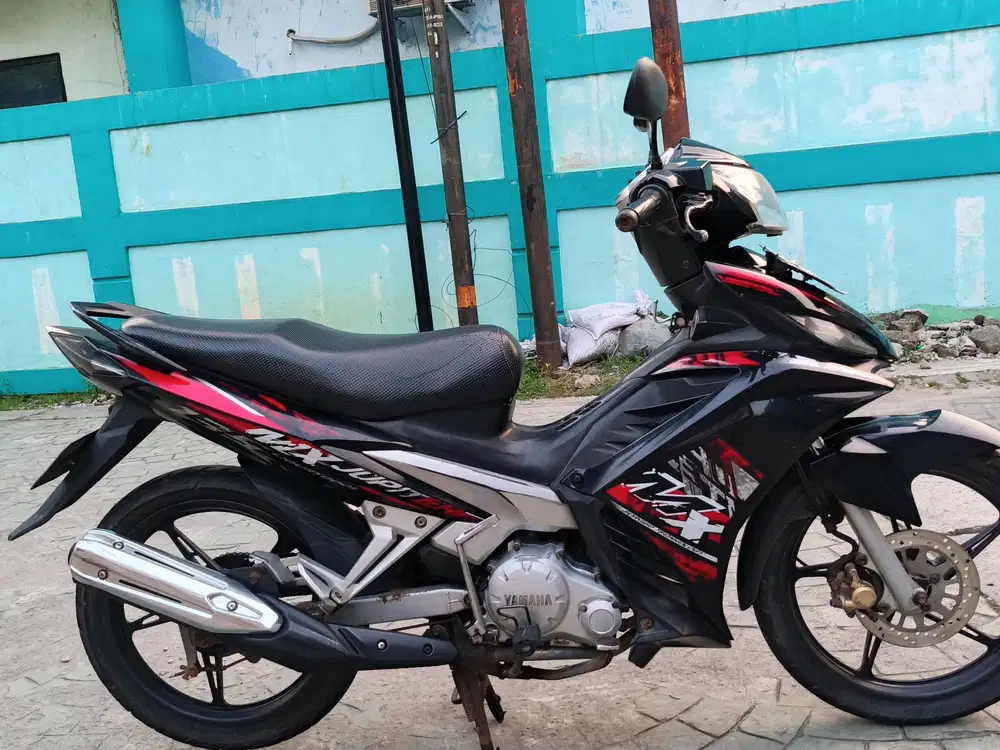 Yamaha Jupiter MX new 2014 stater tokcer halus mulus terawat