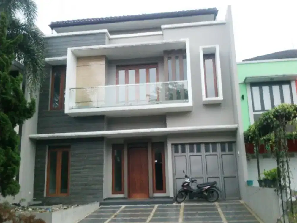 rumah murah siap huni di Singgasana Pradana bandung