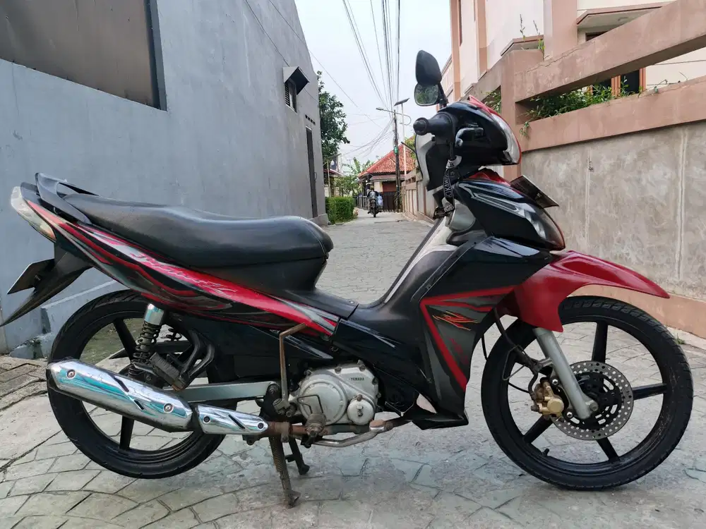 Yamaha Jupiter z 2011 stater tokcer halus mulus terawat