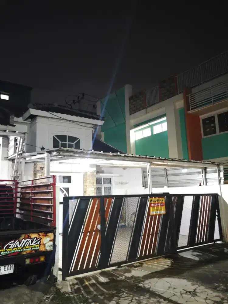 Disewakan Rumah Depok lokasi strategis