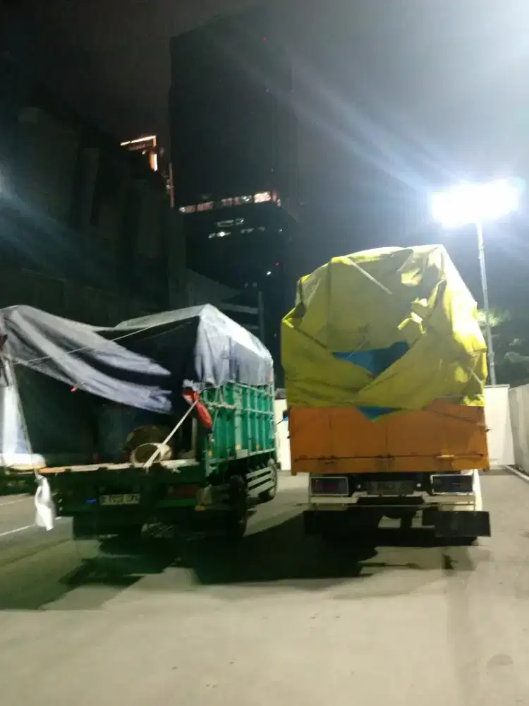 Menyewakan truk cdd bak
