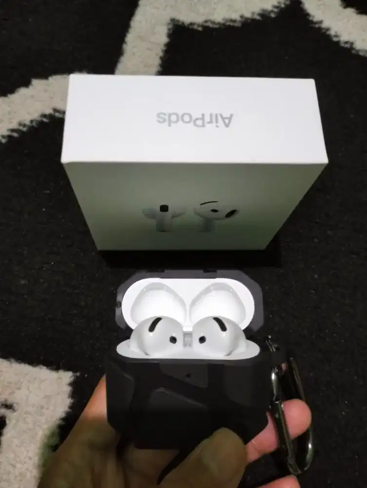 Di Jual Airpods 4 (Free Case)
