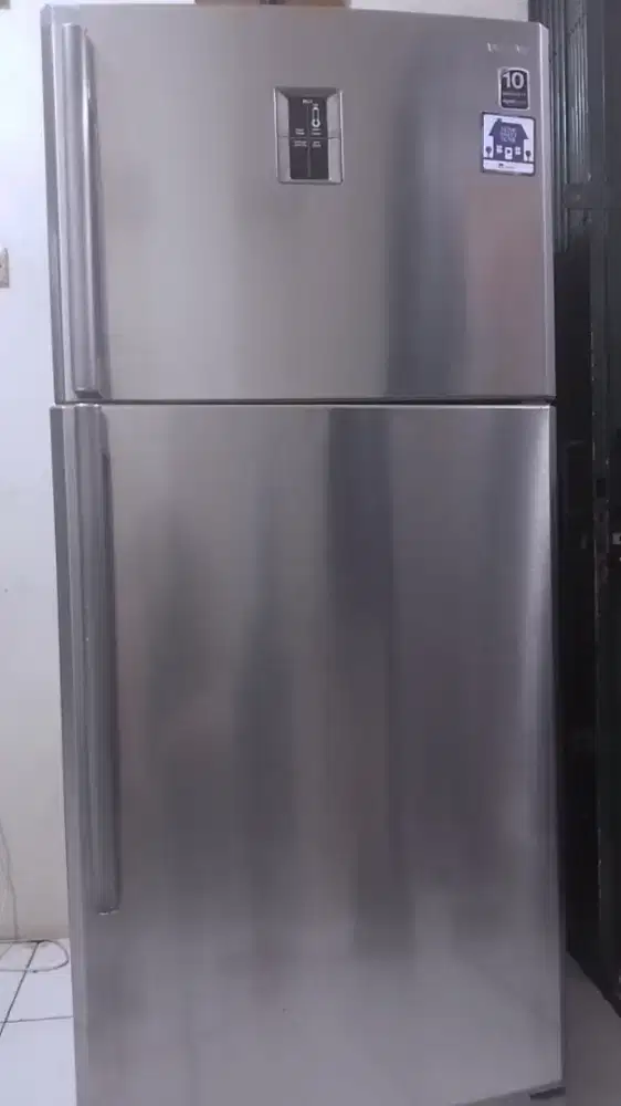 Kulkas 2 pintu JUMBO merek Samsung ,sudah DIGITAL