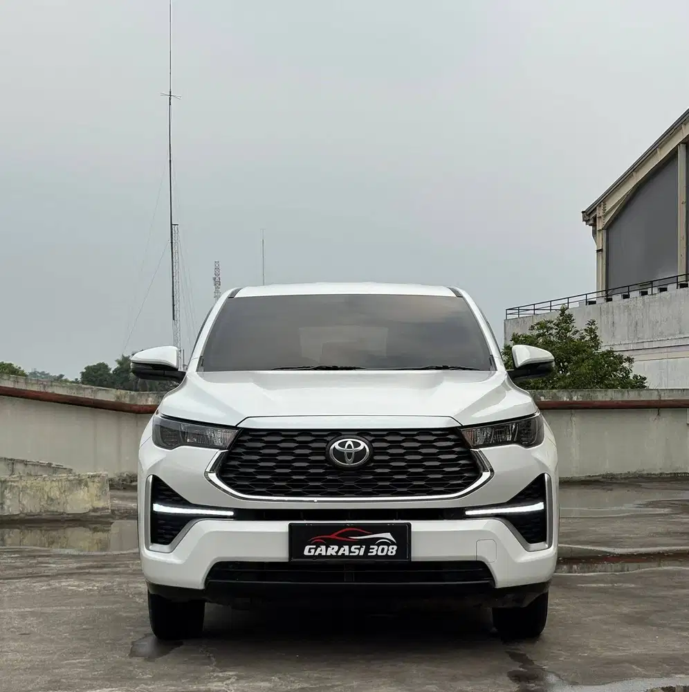 Toyota Kijang Innova Zenix 2.0 G CVT AT Bensin 2023 Putih Non Hybrid