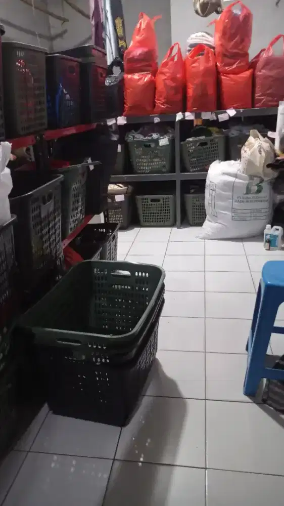 DIBUTUHKAN CEPAT PEGAWAI LAUNDRY