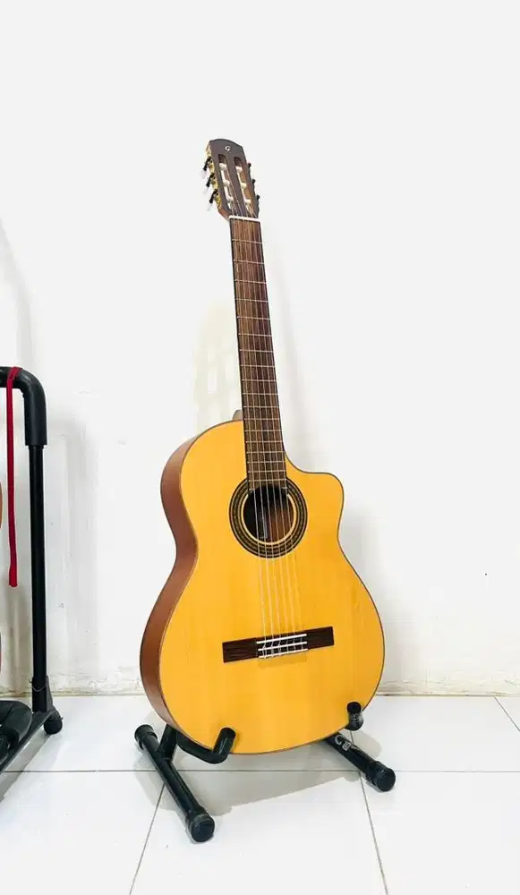 Gitar GENTA C400CE Full Solid Original