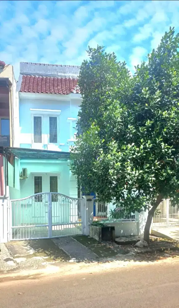Disewa cepat rumah 2 lantai di Royal Residance Cakung Jakarta Timur