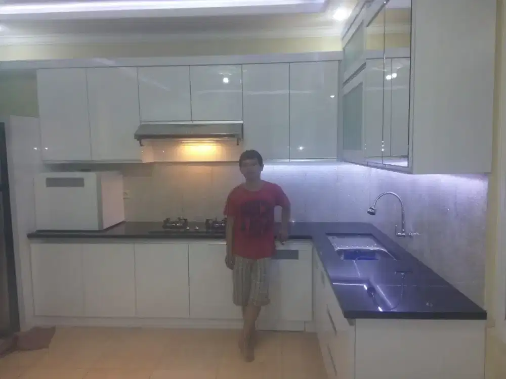 Kitchen set custom dan interior