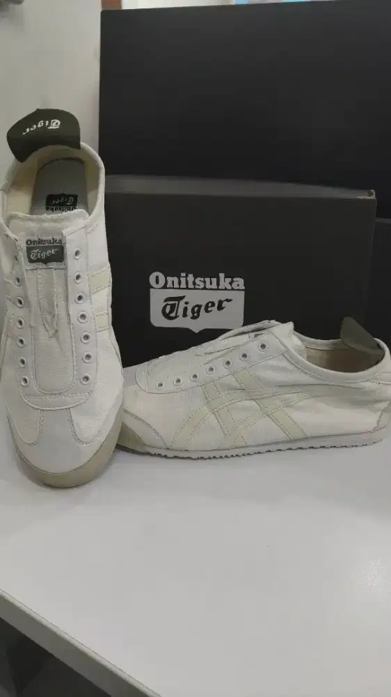 Sepatu Onitsuka Tiger