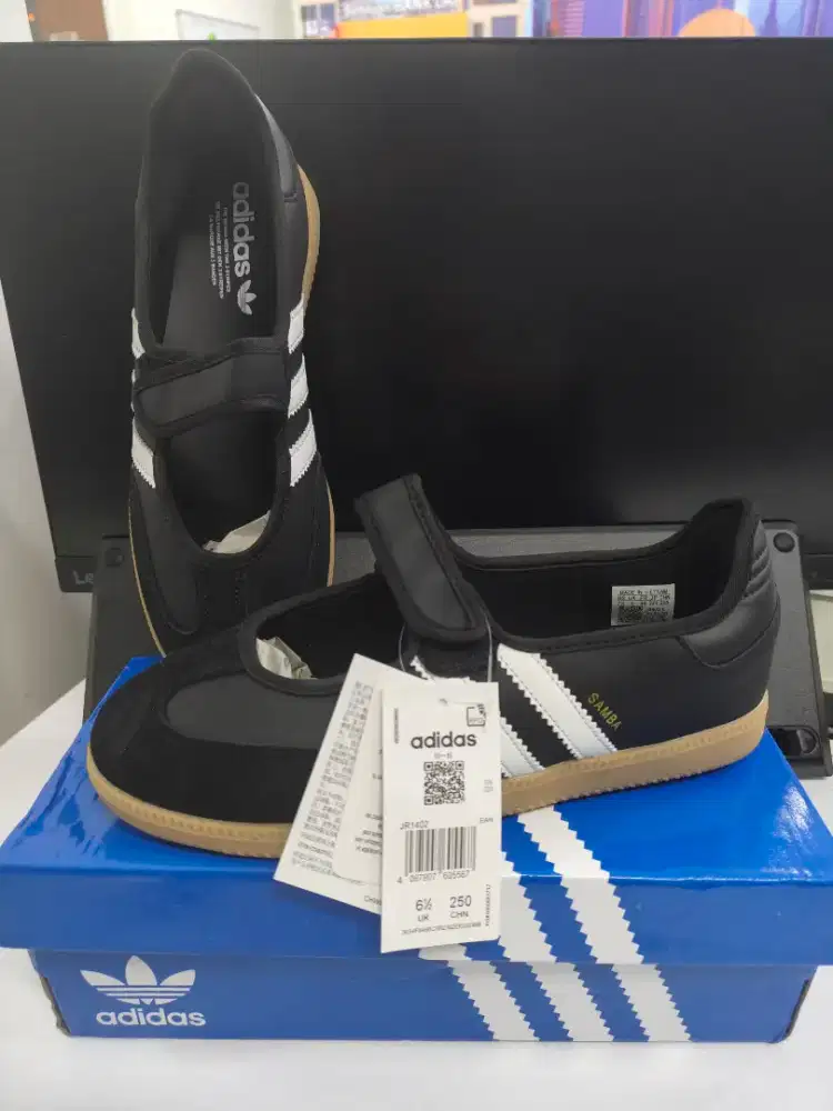 Adidas samba jane hitam