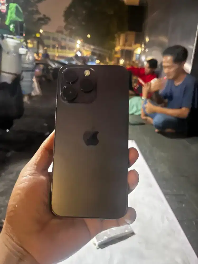 I phone 14 promix