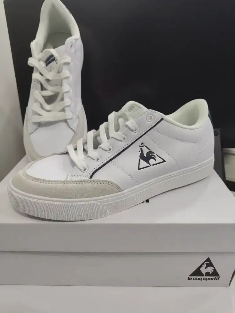 Sepatu lea coq size 41