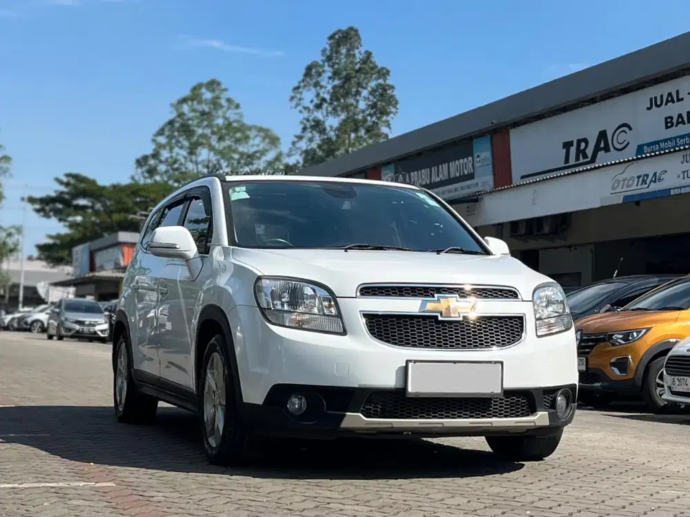 TERMURAH!! CHEVROLET ORLANDO LT 1.8 MATIC 2017 PUTIH