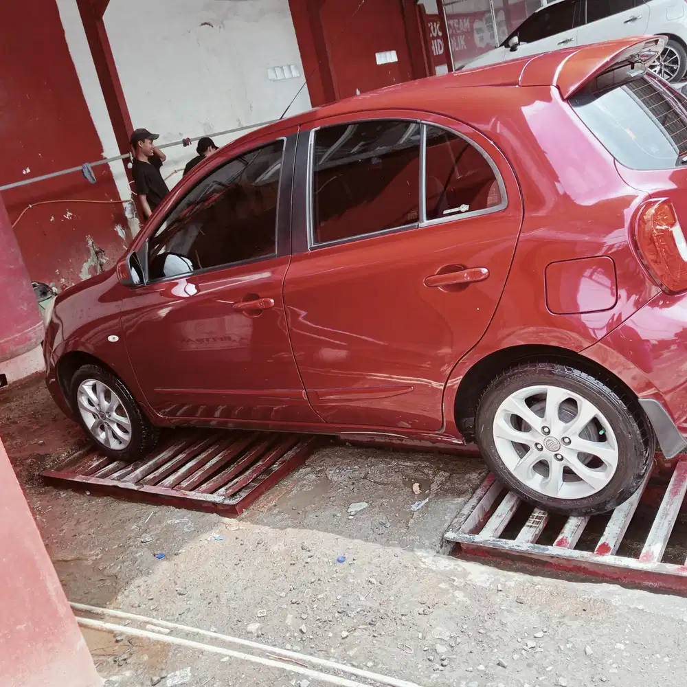 Nissan March 2014 Bensin