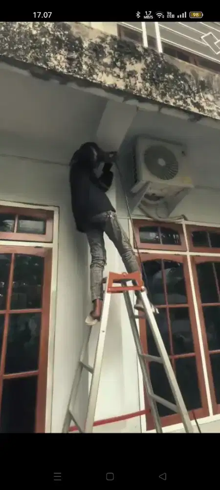 Servis dan cuci AC panggilan