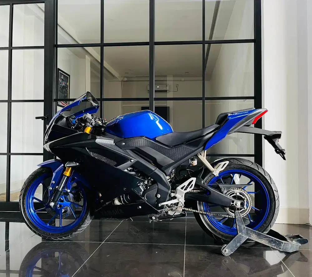 Yamaha R15 v3 2019