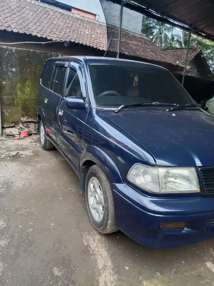 Kijang krista bensin 1.8 efi thun 2000