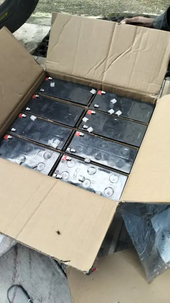 Borongan 8 Pcs Aki 12 VDC 7ah