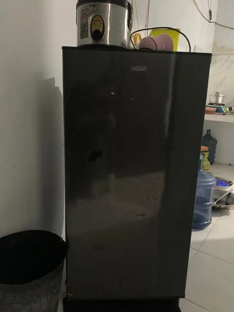 kulkas 1 pintu aqua japan