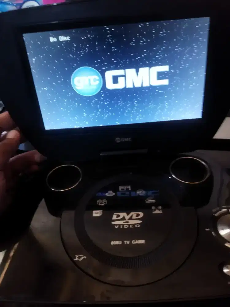 Dvd tv portabel gmc