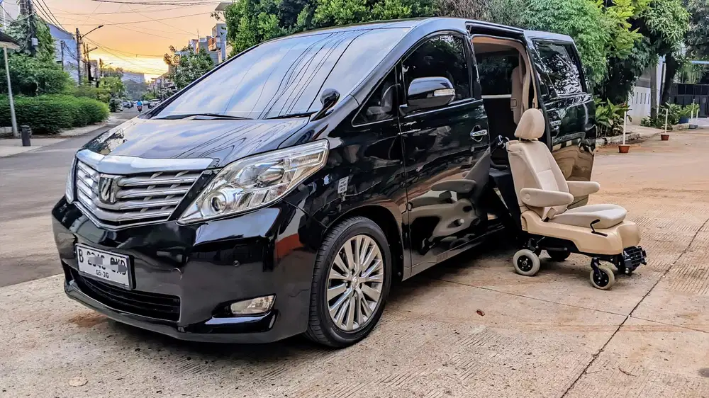 Alphard Welcab CBU Asli japan