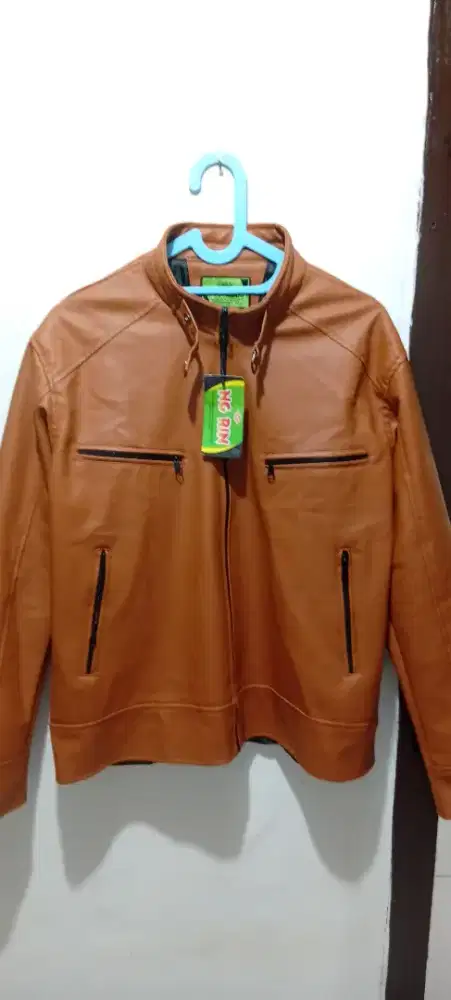 Dijual jaket kulit size L NG Rin kulit asli dan baru,