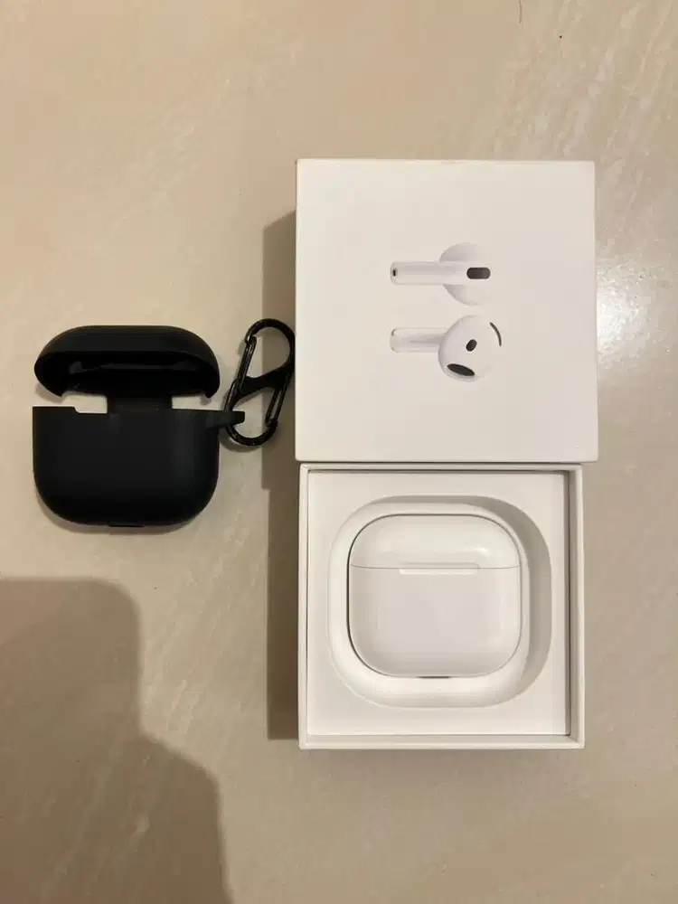 For Sale Airpods Gen 4