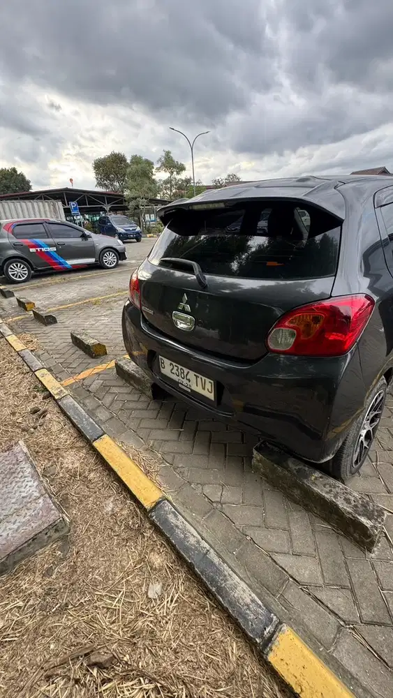 Mitsubishi Mirage 2012 Bensin