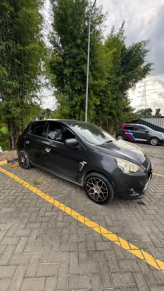 Mitsubishi Mirage 2012 Bensin