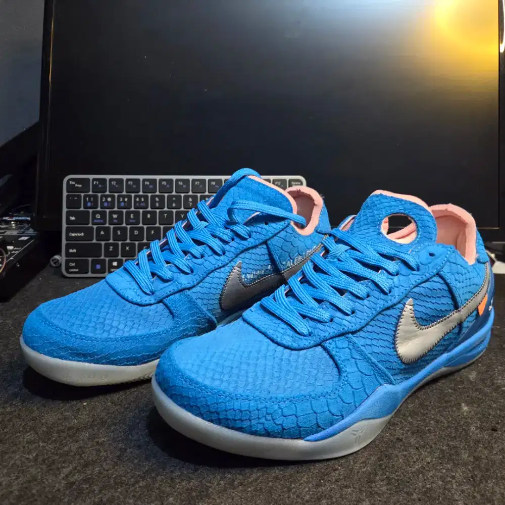 Dijual sepatu basket KB 8 size 44 vtm new grade A