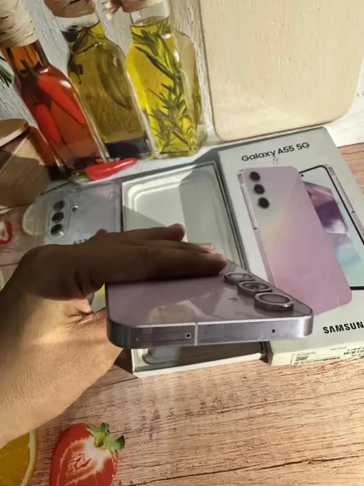 Jual hp likenew samsung A55 5G 8/256 istimewa free ADAPTOR n case