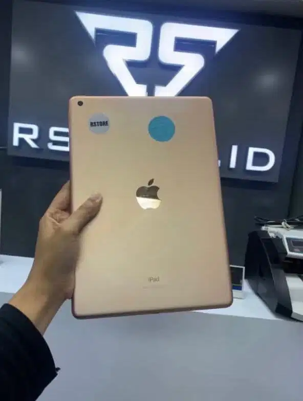 iPad Gen 7 32Gb Fullset, Ex Garansi. internasional