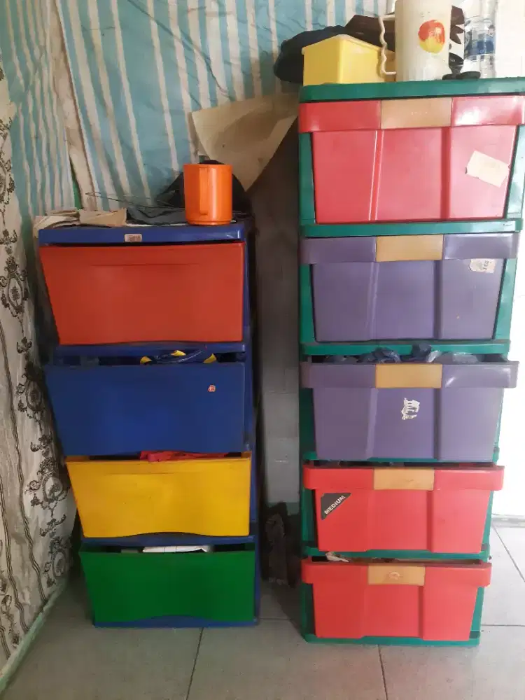 Lemari plastik 4 dan 5 susun