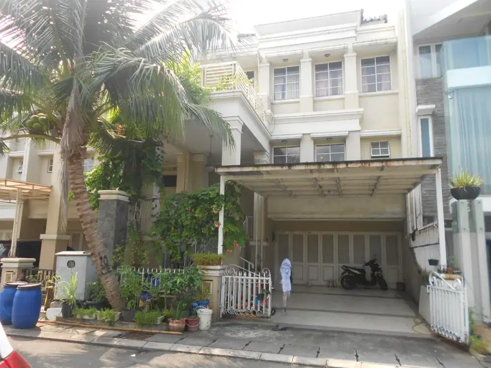Dijual Lelang Rumah Komplek Perumahan Gading Grande Residences, Kelurahan Pegangsaan Dua, Kecamatan Kelapa Gading, Jakarta Utara