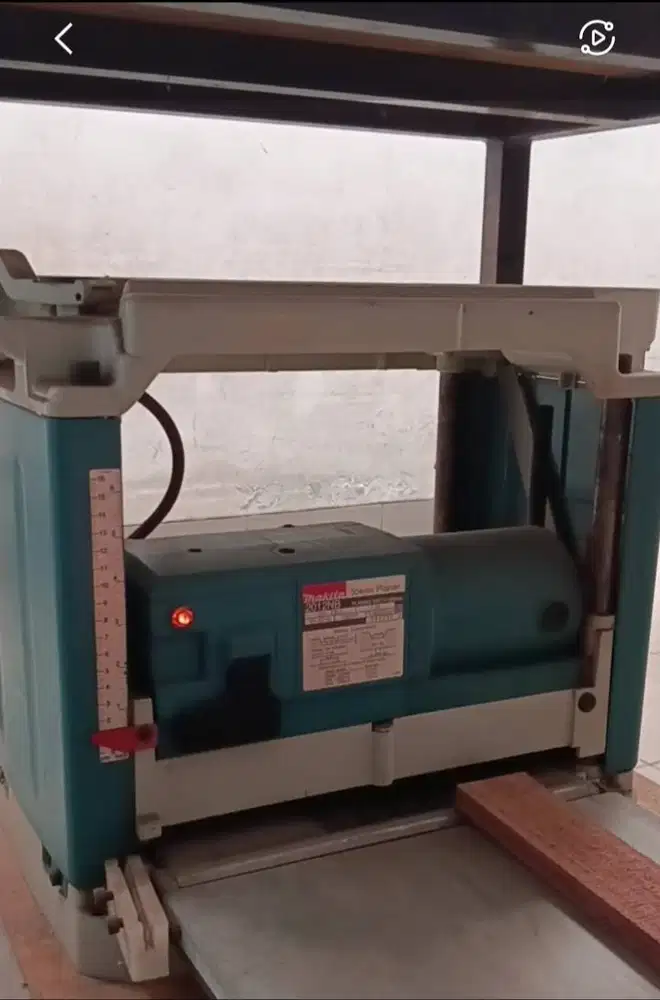 Makita 2012NB Thickness Planer 304mm - Mesin Pasah Duduk Second