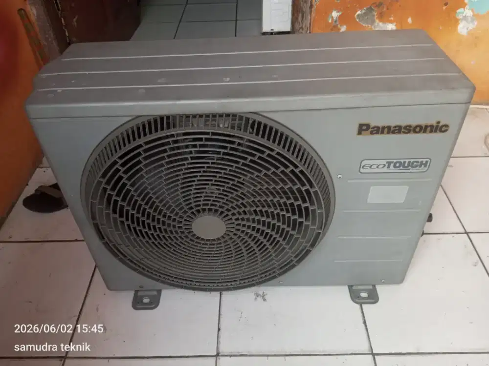 Outdoor panasonic r32 1/2 pk