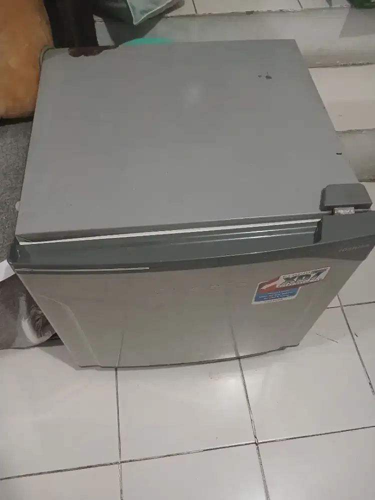 Kulkas second masi dingin