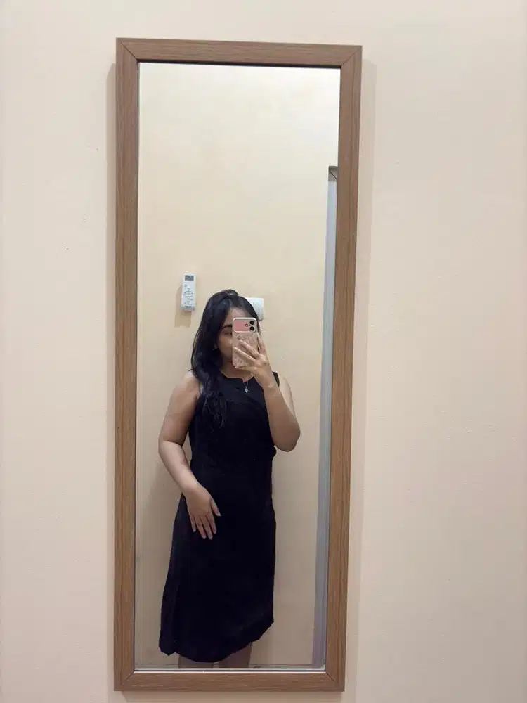 black dress motif