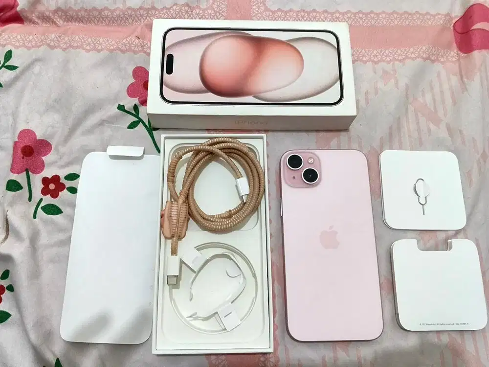 DIJUAL iphone 15 plus ex ibox garansi, 128gb, lengkap, masih mulus.